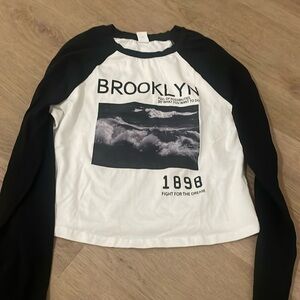 Brooklyn long sleeve tee size 11-12